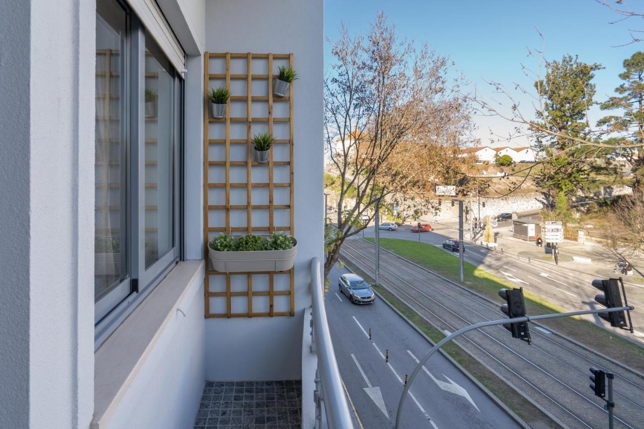 Апартаменти Gaya Avenue Flats - Elegant Contemporary Flats With Balcony Віла-Нова-де-Гая Екстер'єр фото